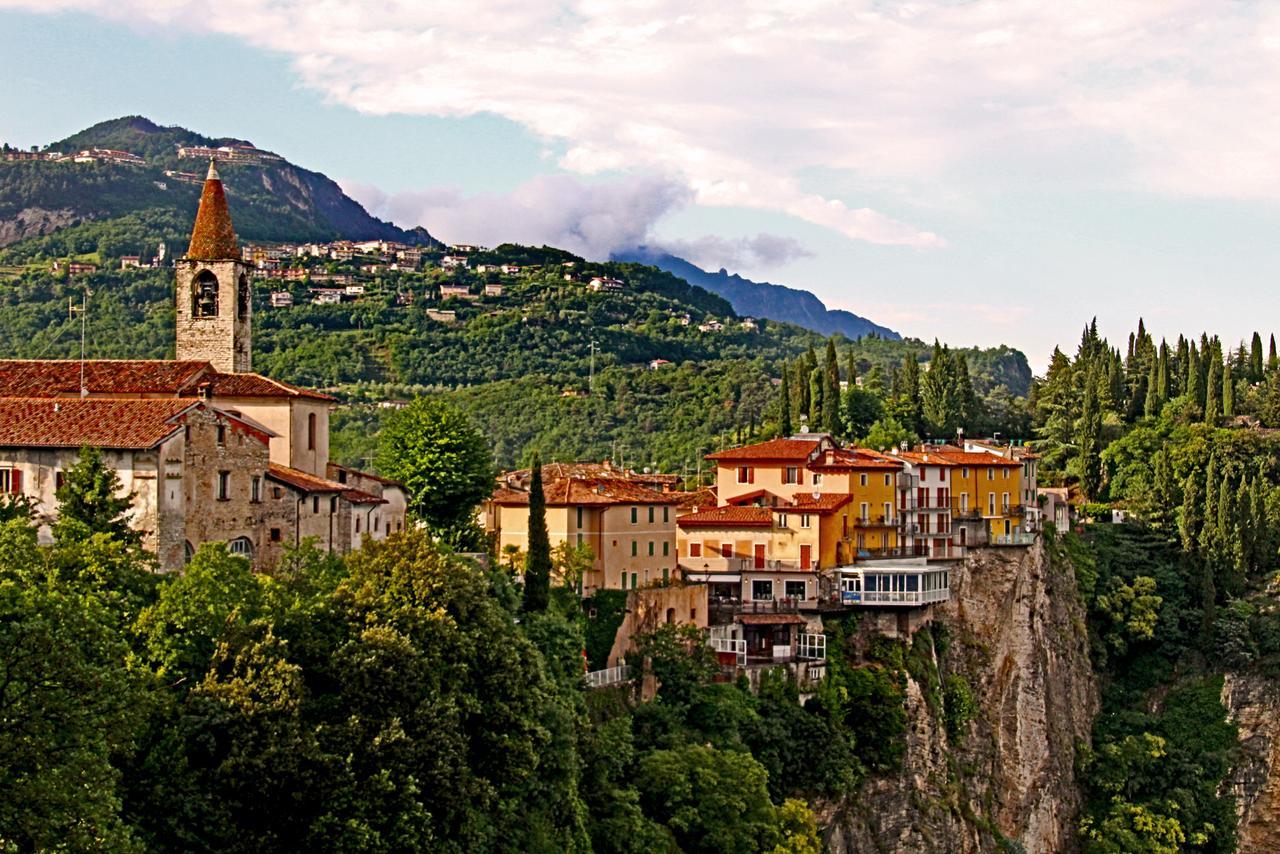 La Rotonda Apartments By Gardadomusmea Tremosine Buitenkant foto